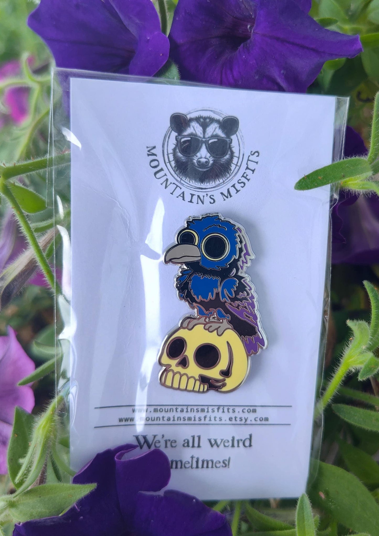 Raven W/ Skull Enamel Pin - Raven and Skull Pin