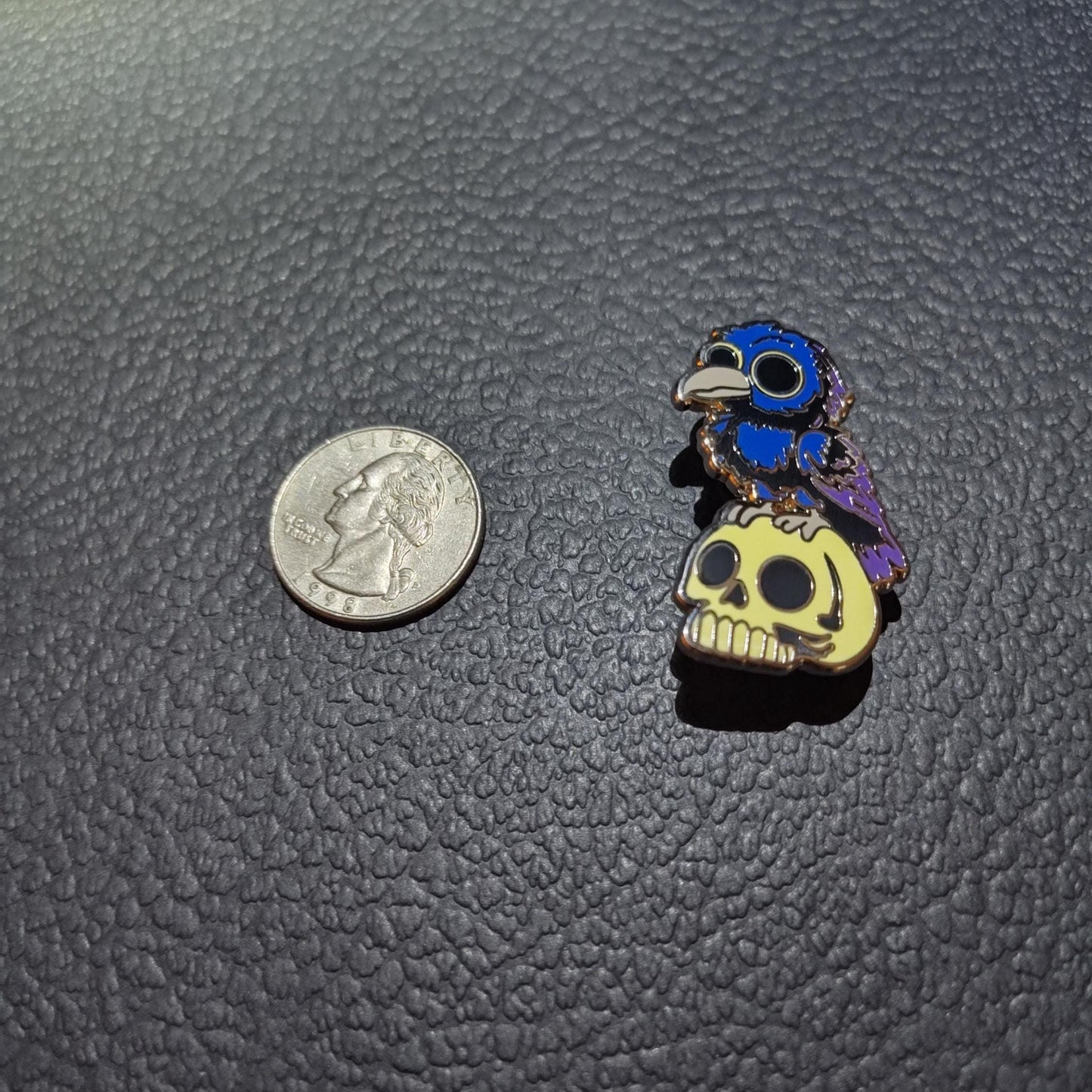 Raven W/ Skull Enamel Pin - Raven and Skull Pin